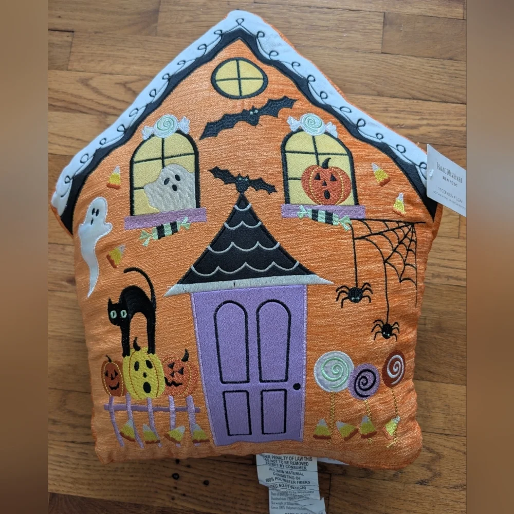 NWT Issac Mizrahi Halloween Haunted House Decorative Pillow - Picture 7 of 9